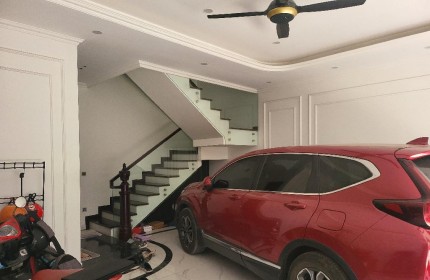 BÁN NHÀ BỒ ĐỀ 56M2, 5 TẦNG, MỚI XÂY, VỊ TRÍ ĐẸP, FULL NỘI THẤT, GẦN CÔNG VIÊN